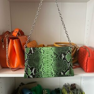 Green Snake Print Chain Shoulder Bag